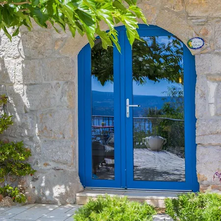 Ana Mediterranea Holiday home